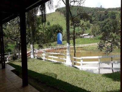 Stio para Venda, em Roseira, bairro Mosteiro, 3 dormitrios, 2 banheiros, 4 vagas