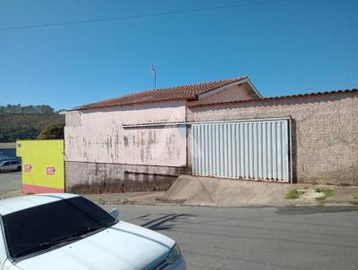 Casa para Venda, em Poos de Caldas, bairro Conjunto Habitacional Pedro Afonso Junqueira, 3 dormitrios, 2 banheiros, 1 sute