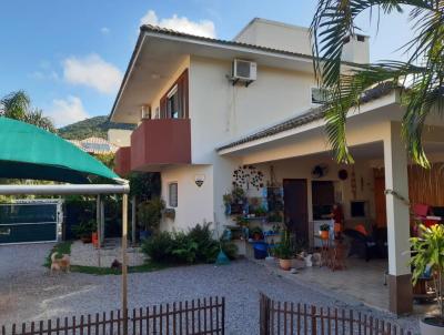 Casa para Venda, em Florianpolis, bairro Rio Tavares, 3 dormitrios, 3 banheiros, 1 sute, 4 vagas