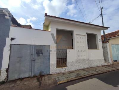 Casa para Venda, em Alfenas, bairro Centro, 3 dormitrios, 1 banheiro, 1 vaga