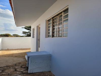 Casa para Locao, em Presidente Venceslau, bairro Centro, 2 dormitrios, 1 banheiro