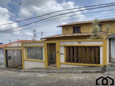 Casa para Venda, em Formiga, bairro Centro, 5 dormitrios, 4 banheiros, 1 sute, 2 vagas