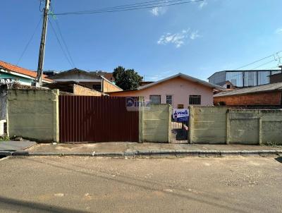 Casa para Venda, em Telmaco Borba, bairro Monte Carlo, 3 dormitrios, 1 banheiro, 2 vagas