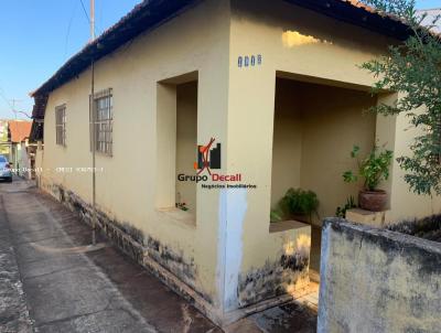 Casa para Venda, em Jaboticabal, bairro CENTRO, 2 dormitrios, 1 banheiro, 5 vagas