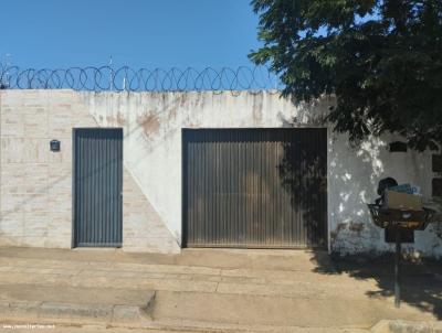 Casa para Venda, em Montes Claros, bairro NOVO JARAGUÁ, 2 dormitórios, 1 banheiro, 2 vagas