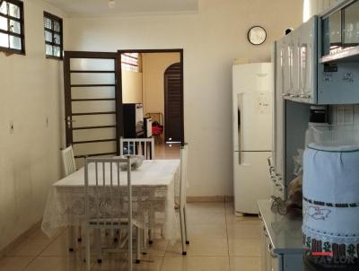 Casa para Venda, em Guara, bairro CENTRO, 3 dormitrios, 2 banheiros, 1 sute, 2 vagas