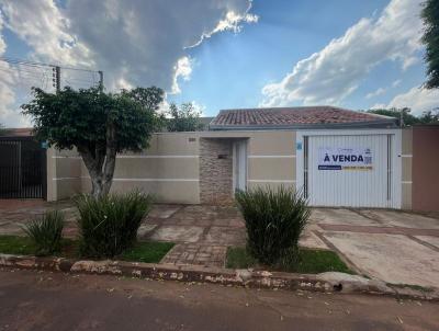 Casa para Venda, em Campo Grande, bairro Vila Rica, 3 dormitrios, 2 banheiros, 1 sute, 2 vagas
