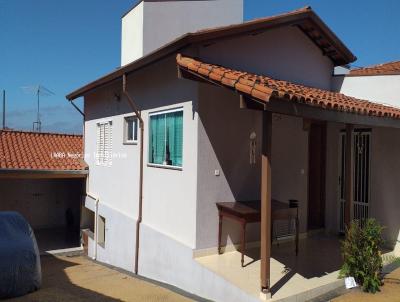 Casa para Venda, em Salto, bairro Jardim Bandeirantes, 4 dormitórios, 3 banheiros