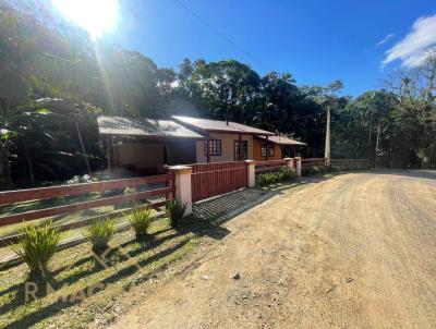 Stio para Venda, em Blumenau, bairro Vila Itoupava, 2 dormitrios, 4 banheiros, 1 sute, 2 vagas