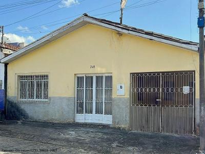 Casa para Venda, em Itamaraju, bairro Fátima, 4 dormitórios, 1 banheiro, 1 suíte, 1 vaga