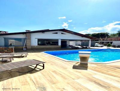 Casa para Venda, em Joinville, bairro Santa Catarina, 3 dormitrios, 3 banheiros, 1 sute, 4 vagas