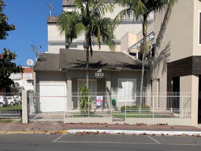 Casa para Locao, em Sombrio, bairro Centro, 3 dormitrios, 1 banheiro, 1 sute, 1 vaga