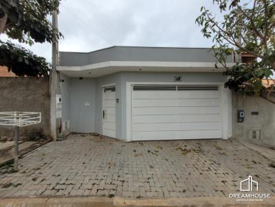 Casa para Venda, em Itapetininga, bairro BOSQUE DOS PINHEIROS, 2 dormitrios, 2 banheiros, 1 sute, 2 vagas