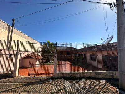 Casa para Locao, em Telmaco Borba, bairro Alto das Oliveiras, 3 dormitrios, 2 banheiros, 1 sute, 4 vagas