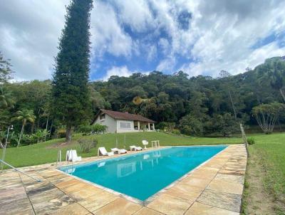 Casa para Venda, em Terespolis, bairro Canoas, 4 dormitrios, 4 banheiros, 1 sute, 10 vagas