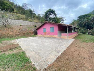 Casa para Venda, em Terespolis, bairro Pessegueiros, 3 dormitrios, 2 banheiros, 1 sute, 5 vagas