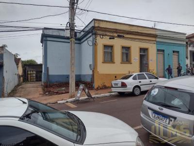 Casa para Venda, em Santa Cruz do Rio Pardo, bairro CENTRO