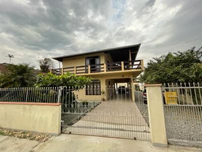 Casa para Venda, em Joinville, bairro Petrpolis, 4 dormitrios, 1 sute