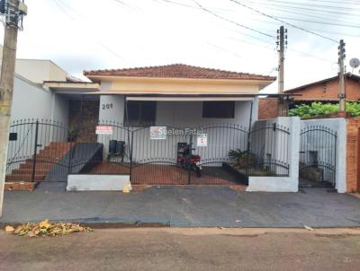 Casa para Venda, em Ourinhos, bairro Vila So Francisco, 4 dormitrios, 2 banheiros