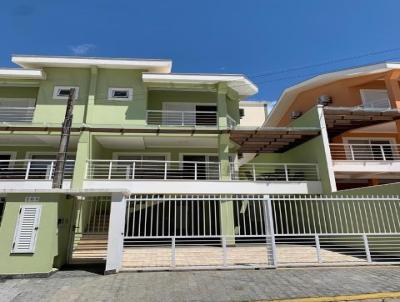 Casa para Temporada, em Bombinhas, bairro Bombas, 3 dormitrios, 1 banheiro, 1 sute, 2 vagas