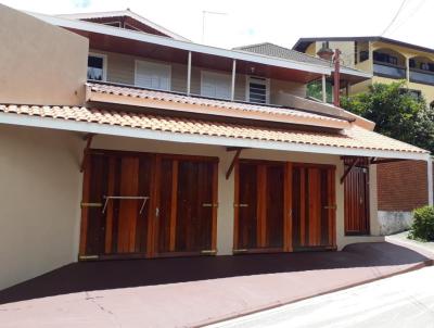 Casa para Venda, em Campos do Jordo, bairro Vila Izabela, 9 dormitrios, 4 banheiros, 1 sute, 2 vagas
