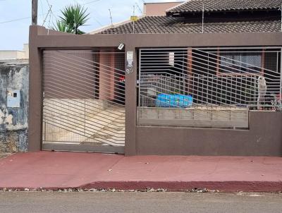 Casa para Venda, em Londrina, bairro Jardim Columbia, 2 dormitrios, 2 banheiros, 1 sute, 2 vagas