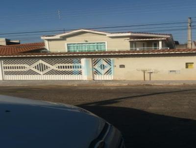 Casa para Venda, em Aruj, bairro Cidade Nova Aruj, 3 dormitrios, 2 banheiros, 1 sute, 6 vagas