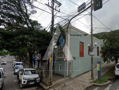 Casa para Venda, em Poos de Caldas, bairro Centro, 3 dormitrios, 1 banheiro, 1 vaga