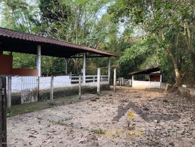 Fazenda para Venda, em Cachoeiras de Macacu, bairro Papucaia, 4 dormitrios, 2 banheiros, 1 sute, 4 vagas