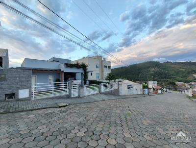 Casa para Venda, em Presidente Getlio, bairro Niteri, 2 dormitrios, 2 banheiros, 1 sute, 1 vaga