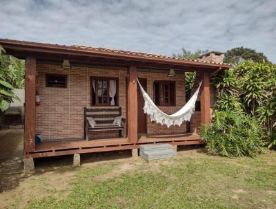 Casa para Temporada, em Imbituba, bairro Praia do Rosa, 2 dormitrios, 1 banheiro, 1 vaga
