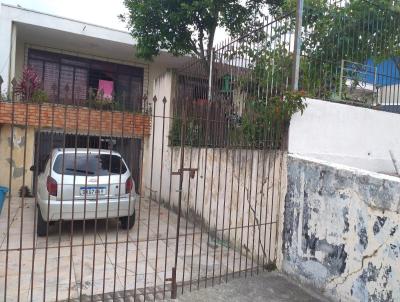 Casa para Venda, em Curitiba, bairro Pinheirinho, 2 dormitrios, 1 banheiro