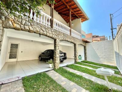 Casa para Venda, em Belo Horizonte, bairro Castelo, 4 dormitrios, 4 banheiros, 1 sute, 6 vagas