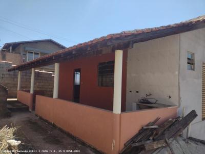 Casa para Venda, em Caldas, bairro Centro, 3 dormitrios, 1 banheiro, 1 vaga
