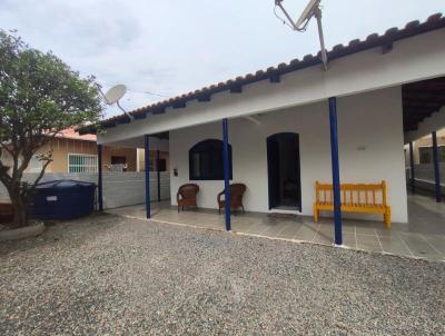 Casa 3 dormitrios para Temporada, em Bombinhas, bairro Canto Grande, 3 dormitrios, 2 banheiros, 1 sute