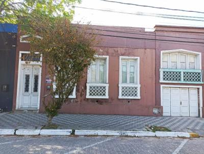 Casa para Venda, em Santa Vitória do Palmar, bairro CENTRO, 3 dormitórios, 1 banheiro, 1 vaga