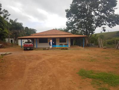 Stio para Venda, em Muzambinho, bairro Moambo, 3 dormitrios, 2 banheiros, 4 vagas