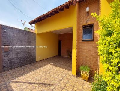 Casa para Venda, em Salto, bairro Jardim Celani, 3 dormitrios, 5 banheiros, 1 sute, 4 vagas