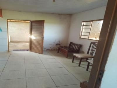 Casa para Venda, em Pouso Alegre, bairro JARDIM REDENTOR, 2 dormitrios, 1 banheiro, 2 vagas