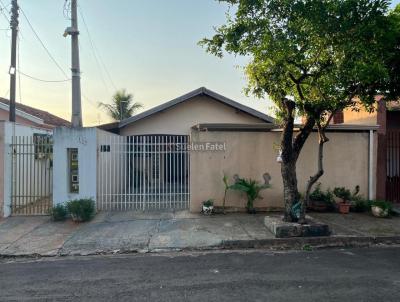 Casa para Venda, em Ourinhos, bairro Cohab, 2 dormitrios, 2 banheiros