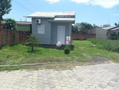 Casa para Venda, em Sombrio, bairro Parque das Avenidas, 2 dormitórios, 1 banheiro