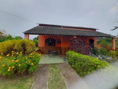 Casa para Venda, em Araruama, bairro Areal, 2 dormitrios, 1 banheiro, 3 vagas