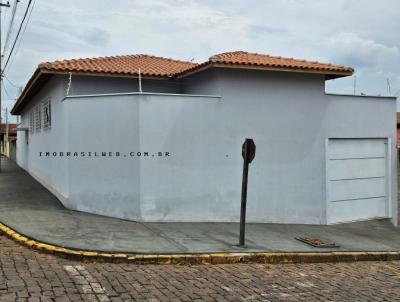 Casa para Venda, em So Jos do Rio Pardo, bairro Vila Bela Vista, 3 dormitrios, 1 banheiro, 2 sutes, 2 vagas