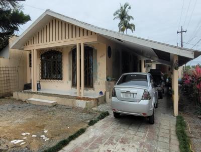 Casa para Temporada, em Guaratuba, bairro Piarras, 4 dormitrios, 2 banheiros, 1 sute, 4 vagas