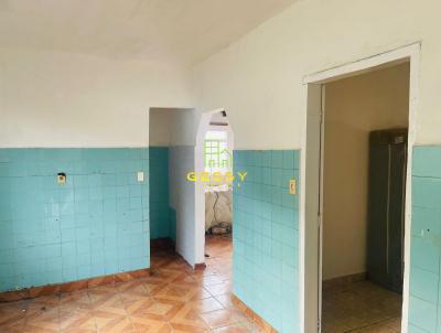 Casa para Venda, em Itapetininga, bairro Vila Rio Branco, 3 dormitrios, 1 banheiro, 1 vaga