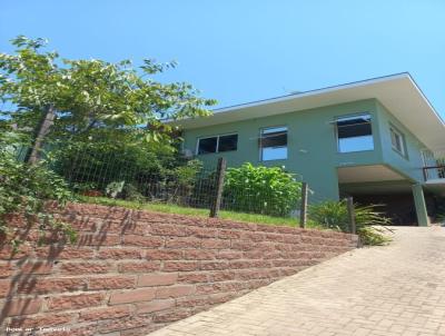 Casa para Venda, em Santa Cruz do Sul, bairro Germnia, 2 dormitrios, 1 sute, 4 vagas