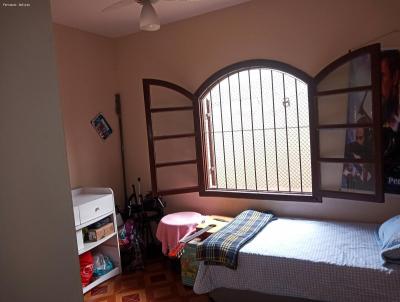 Casa para Venda, em Suzano, bairro Vila São Francisco, 2 dormitórios, 1 banheiro, 2 vagas
