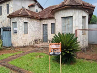 Casa para Venda, em Santa Rosa, bairro Centro, 3 dormitrios, 2 banheiros, 2 vagas