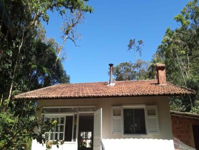 Casa para Venda, em Nova Friburgo, bairro Stucky, 1 dormitrio, 1 banheiro, 3 vagas