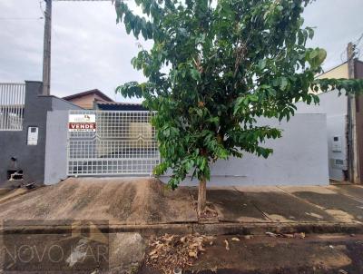 Casa para Venda, em Adamantina, bairro Novo Horizonte, 2 dormitórios, 1 banheiro, 2 vagas